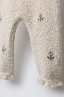 ZARA БРЮКИ С ВЫШИВКОЙ В ВИДЕ ЦВЕТОВ, СВЕТЛО-БЕЖЕВЫЙ