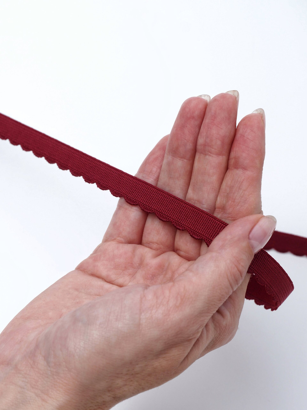 Резинка отделочная бордовая ажурная ширина 12 мм с учетом фестона