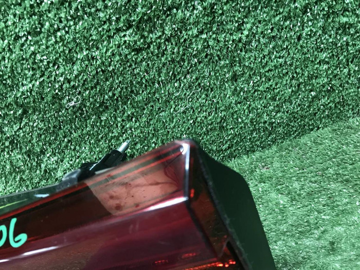 Фонарь правый внутренний BMW X3 G01 (2017-2021)