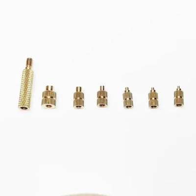 Наконечник на паяльник для вплавки резьбовых втулок