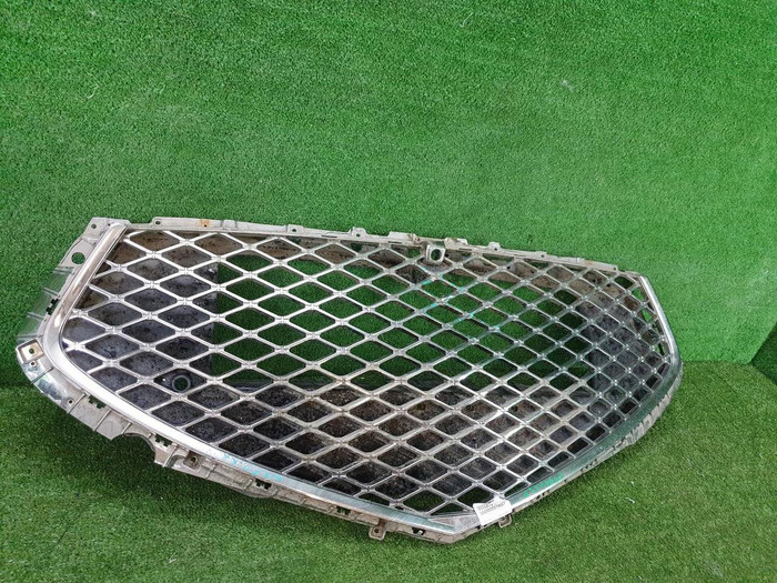 Решетка радиатора Genesis G90 (2018-2022)