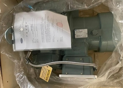 Полугерметичный поршневой компрессор 06E Carlyle 06EA565600 мощностью 25 л.с. с выпускной магистралью 1-3/8 дюймов