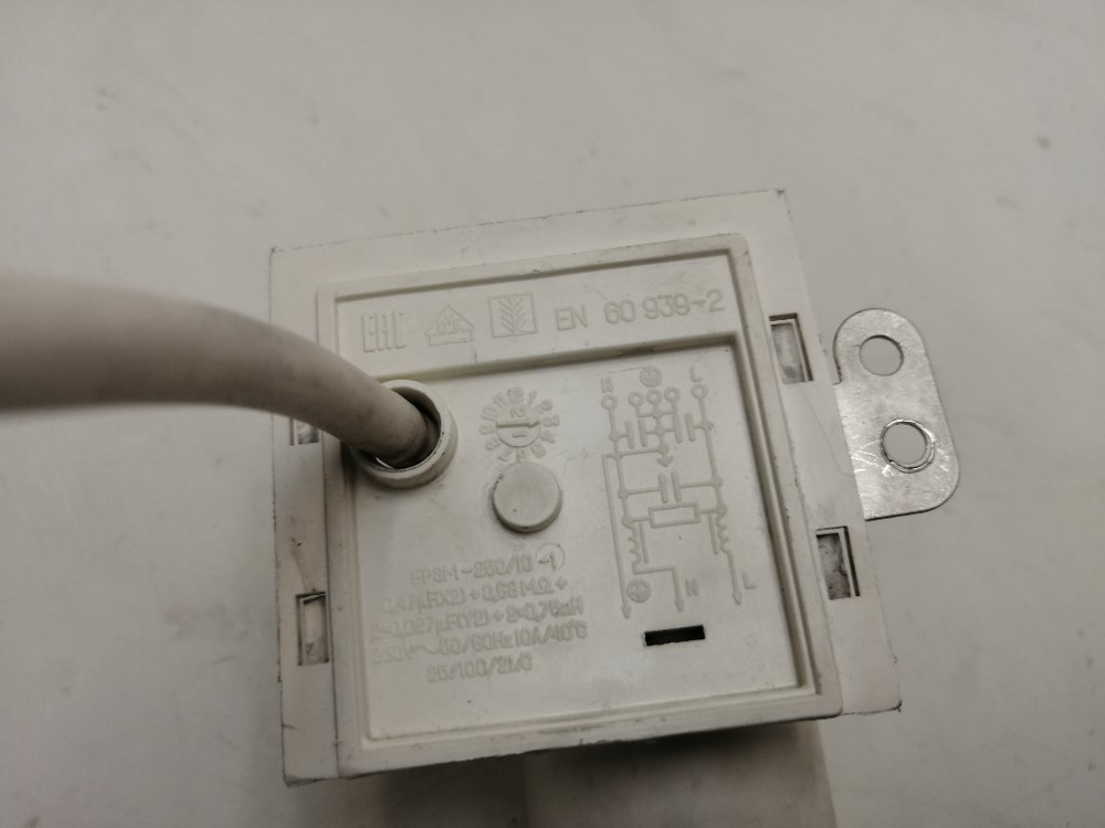 IWSD51051 кт121 Сетевой фильтр для стиральной машины Indesit IWSD51051 б/у