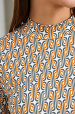 22910 Джемпер женский (серо-оранжевый принт)