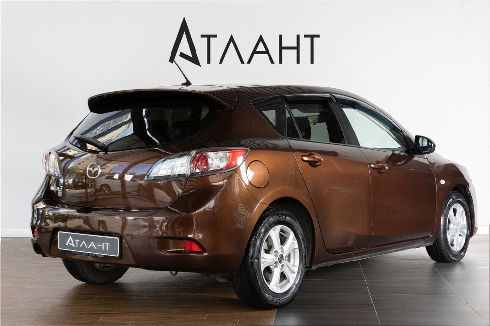 Mazda Mazda3, 2012 год