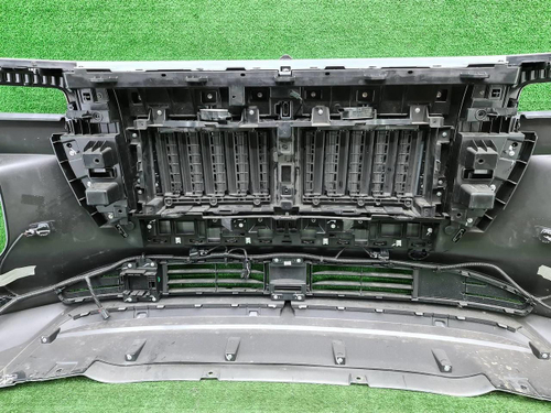 Бампер передний Hongqi E-HS9 (2020-н.в.) (В сборе)