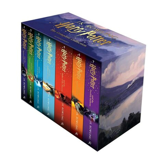 Harry Potter Boxed Set: Complete Collection (PB) (Books 1-7)