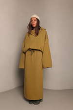 Свитшот с воротником на кнопках