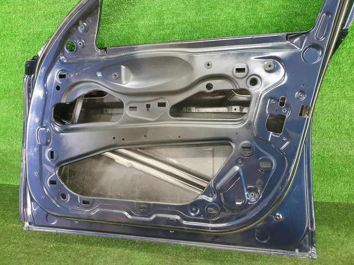 Дверь передняя правая BMW 7er F01 F02 (2008-2015)