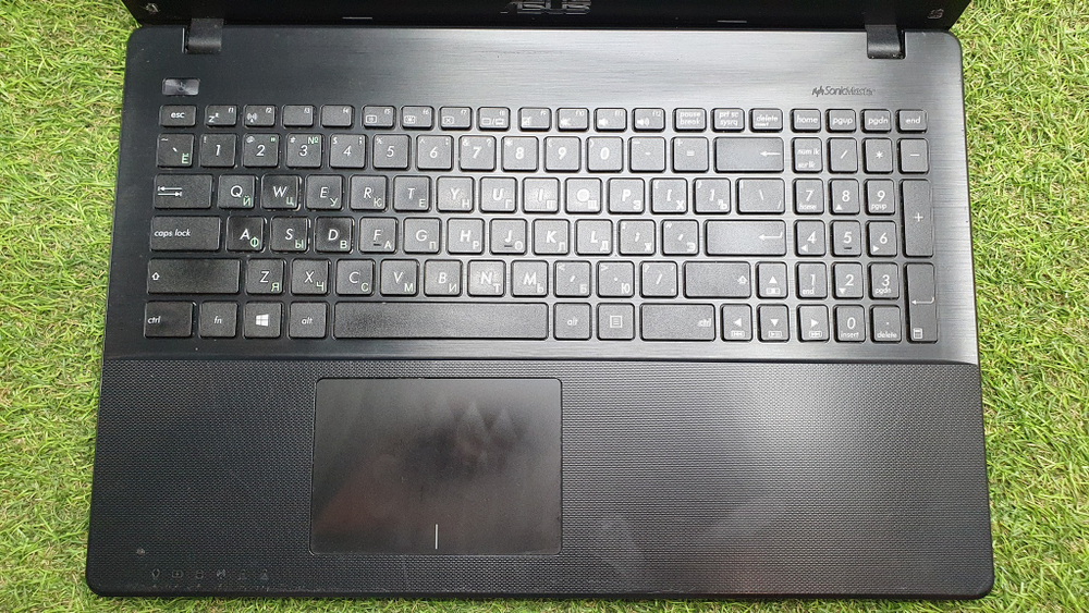 Ноутбук ASUS Pentium SSD 256 Гб/4 ГБ/920M - 1 ГБ/  X552MJ-SX011T [90nb083b-m01750]/Windows 10