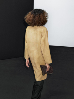 Massimo Dutti Длинное пальто из замши, ванильный