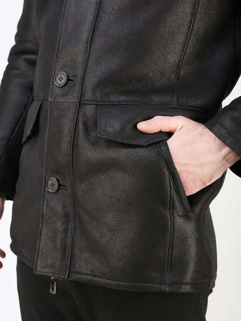 Дубленка зимняя натуральная с капюшоном