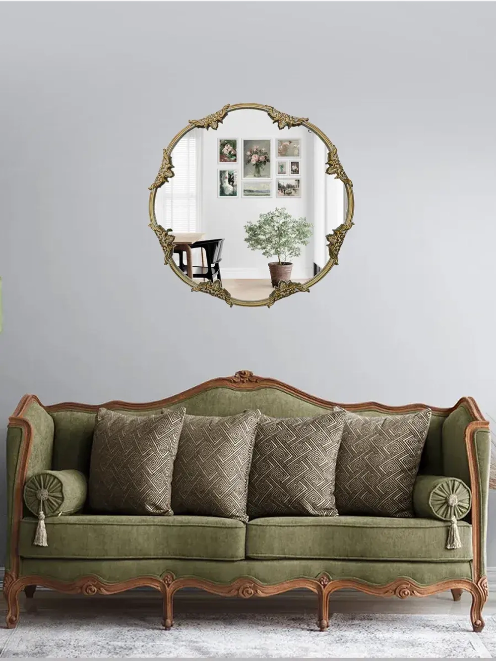 Зеркало настенное большое 74 см