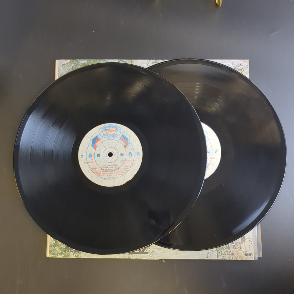 2 LP Led Zeppelin IV, V - Houses of the Holy. Лед Зеппелин IV - Черная собака, V - Дом Святых. 2 Виниловые пластинки 12 дюймов. Антроп 1991 год.