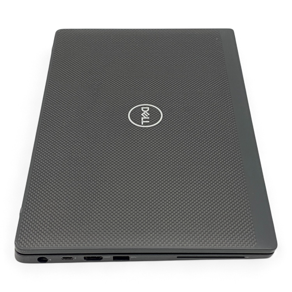 Latitude 7400