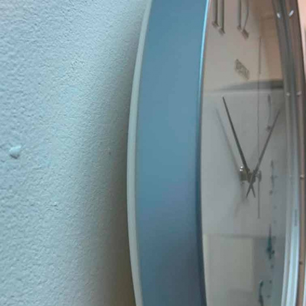 Настенные часы Seiko QXA378LN