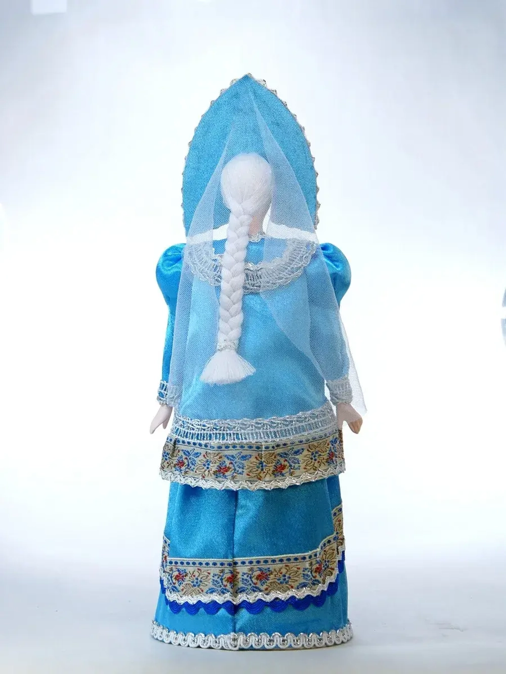 Кукла фарфоровая Русская снегурочка