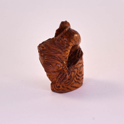 Нэцкэ Дракон