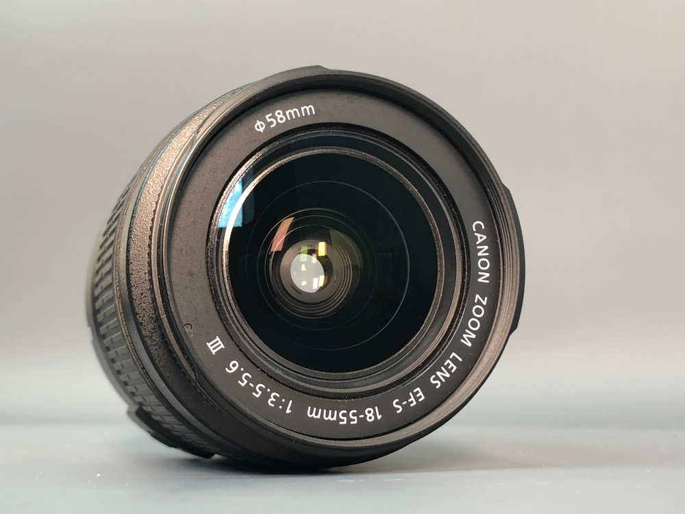 Canon EOS 4000D Kit EF-S 18-55 III 50.000 кадров