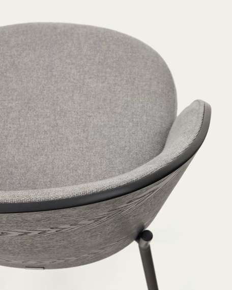 Стул Eamy светло-серый с черной отделкой