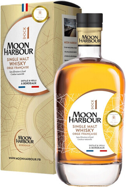 Виски Moon Harbour Dock 1 Single Malt Chateau Haut-Bergeron gift box, 0.7 л.