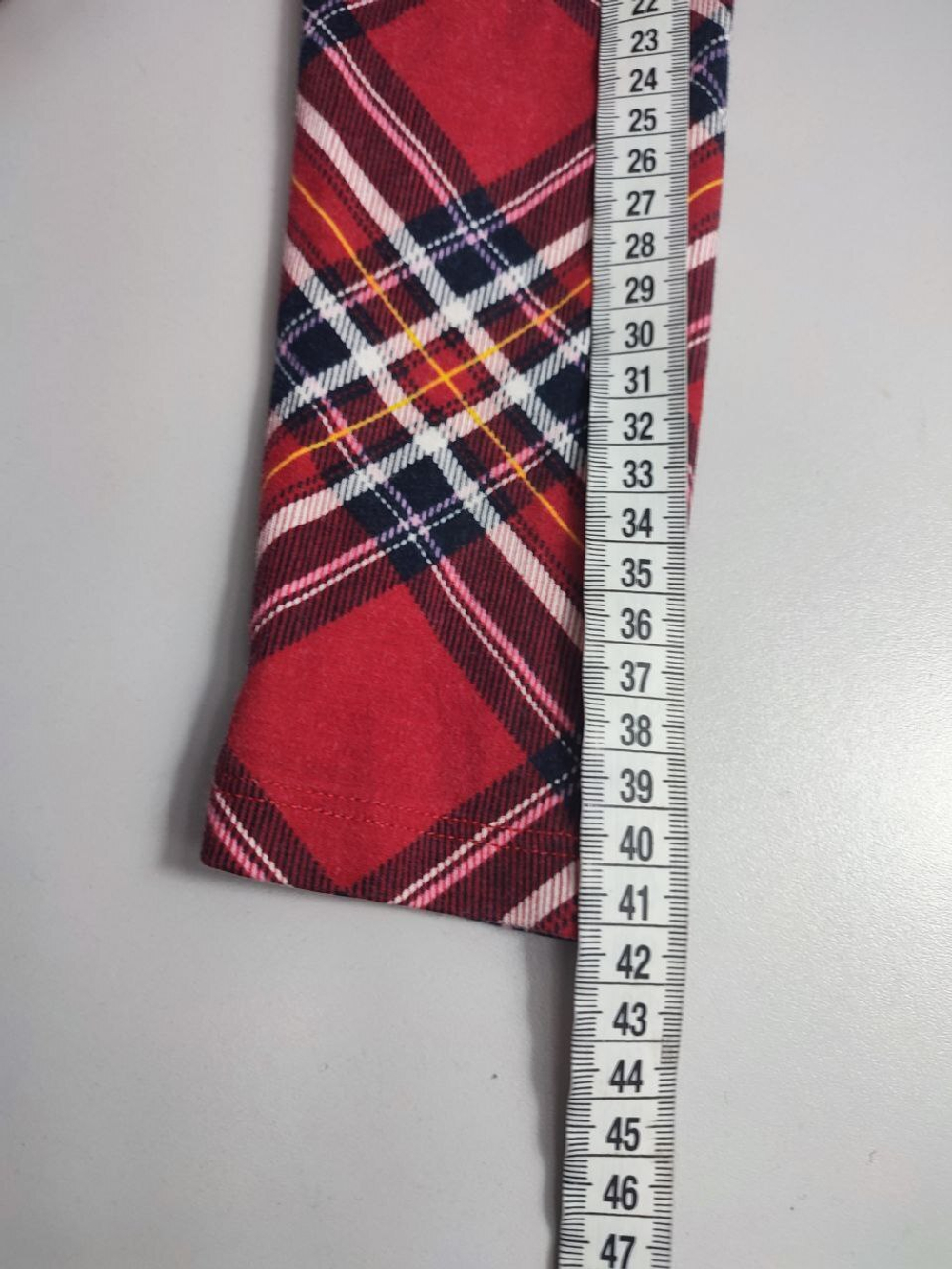 Платье H&M комфортное на 6-8 лет