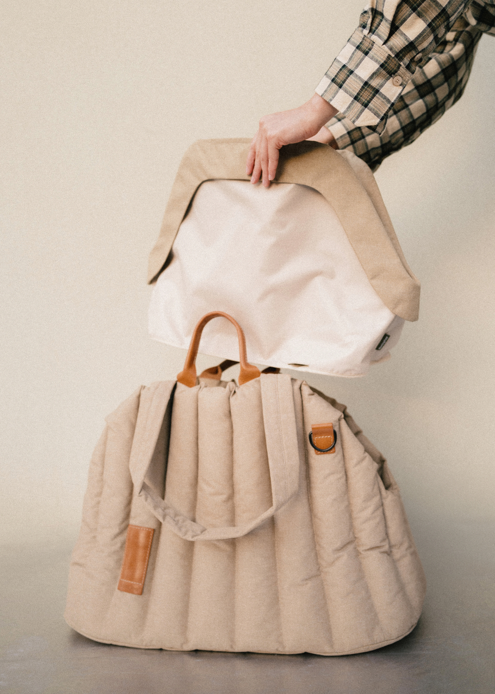 Облегченный чехол для сумки-переноски бежевый