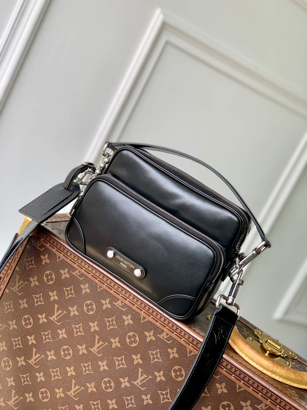 Louis Vuitton Nil Bag