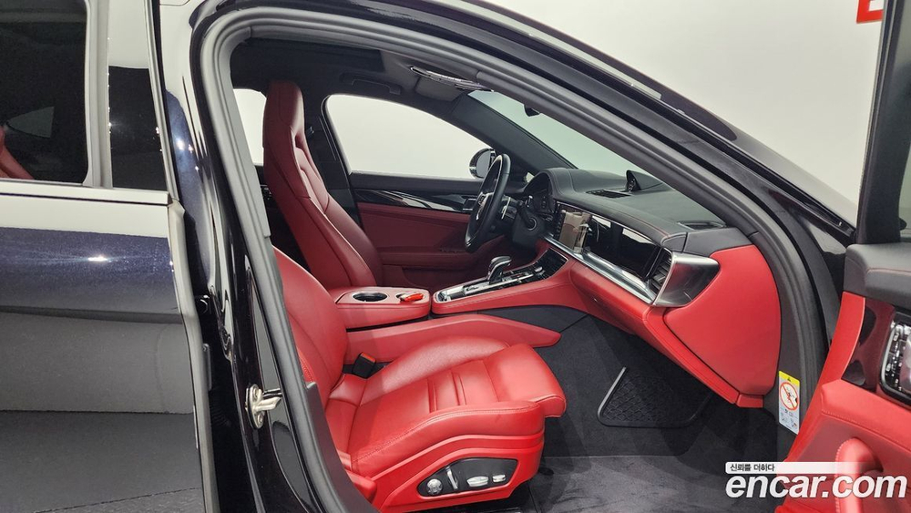 Porsche Panamera (971) 2.9 AWD (10.2021)