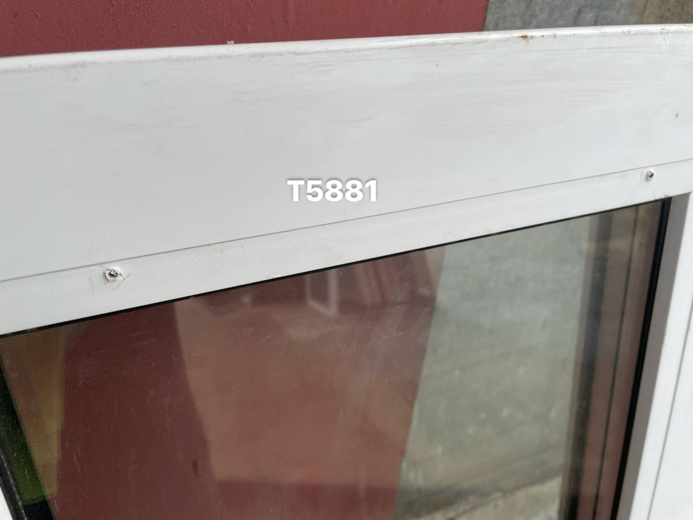 Створка Пластиковая Б/У 144(в) х 45(ш)