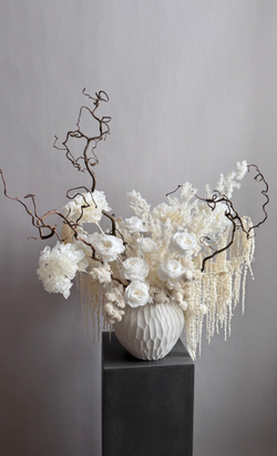 Композиция в кашпо Скабиоза