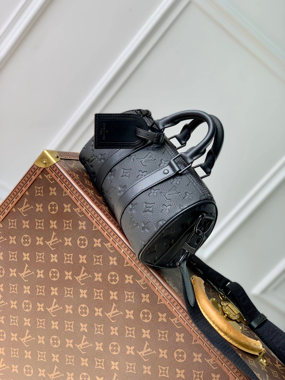 Louis Vuitton Keepall 25