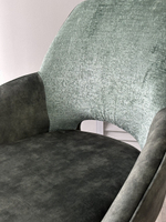 Стул М-City DISAUR Беррис (Berries) поворотный на 360 градусов, Зеленый Loris-39, Тем-Зеленый 7525-156, Велюр, Черный каркас