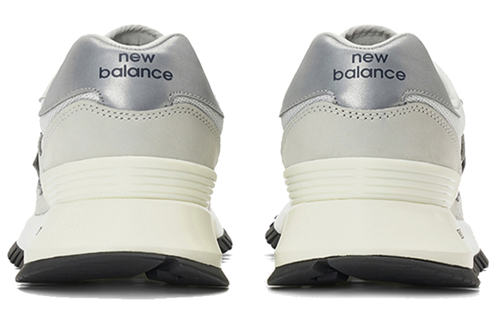 New Balance NB 1300 retro low-cut running shoes for men and women with the same light gray