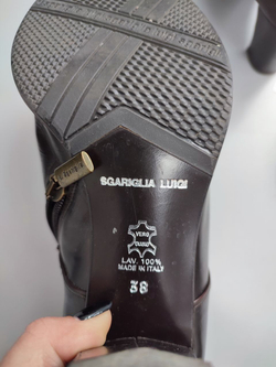 Ботильоны Sgariglia Luigi кожаные 38 размер