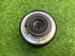 Canon EF-S 18-135mm 3.5-5.6 IS STM