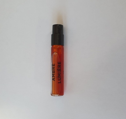 Парфюмерная вода AMBRE LUMIERE 2 мл от Molinard
