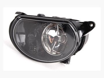 ПРОТИВОТУМАННАЯ ФАРА ПРАВАЯ AUDI Q7 2004