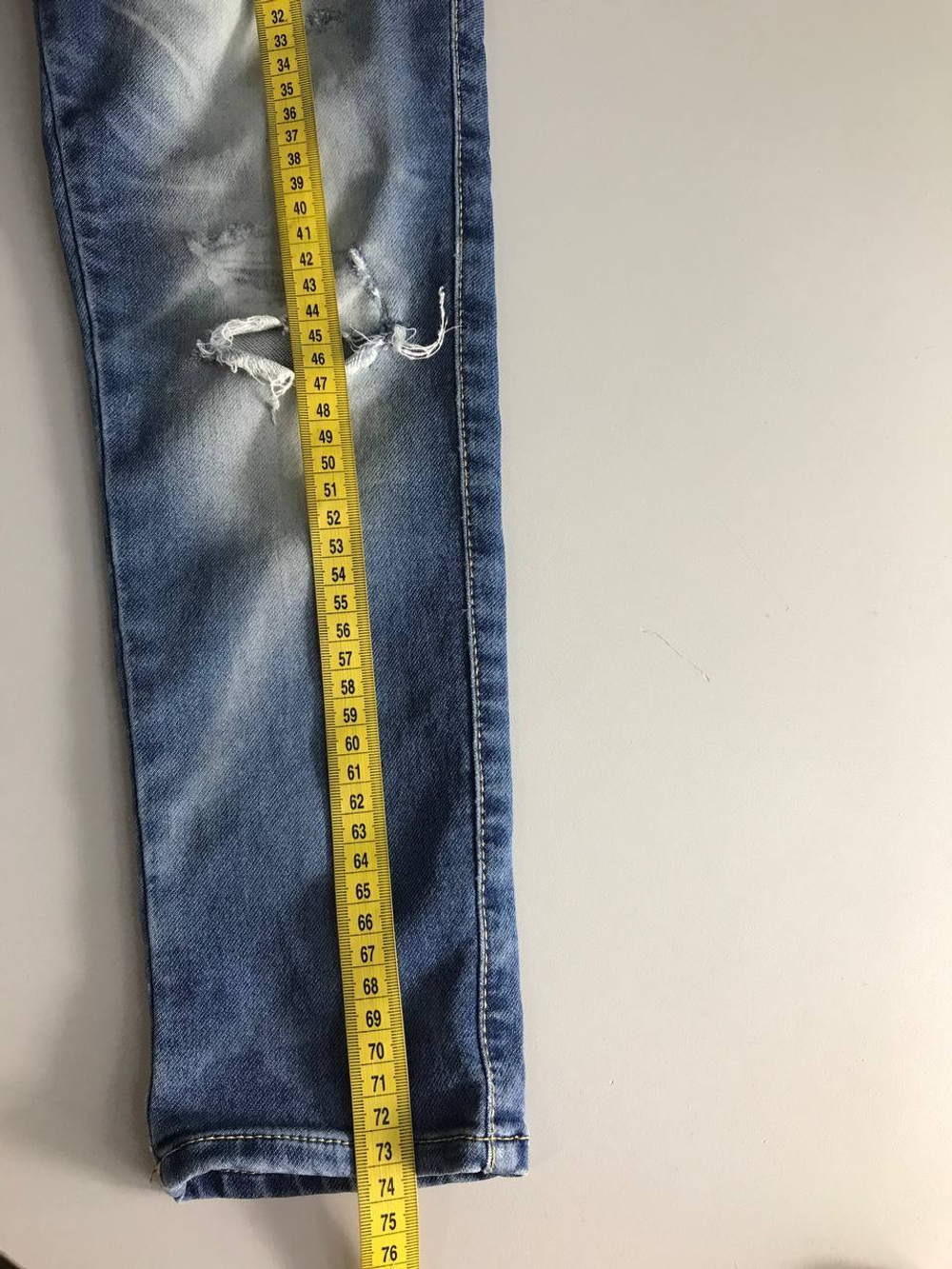 Джинсы Gloria Jeans модные, на 7/8 лет