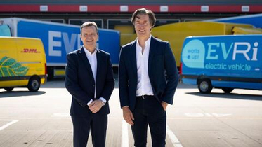 Слияние логистических гигантов создаст лидера доставки в Великобритании