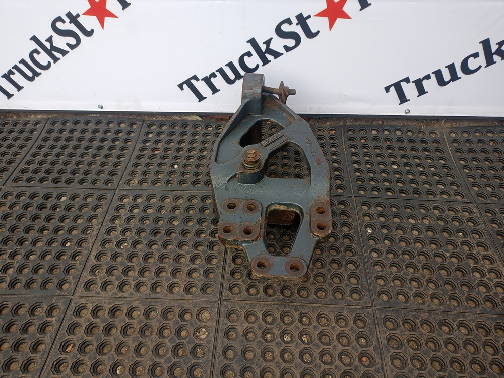 Кронштейн рессоры передней правый