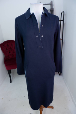 Платье Parole для лаконичного и сдержанного образа, визуально 44 размер