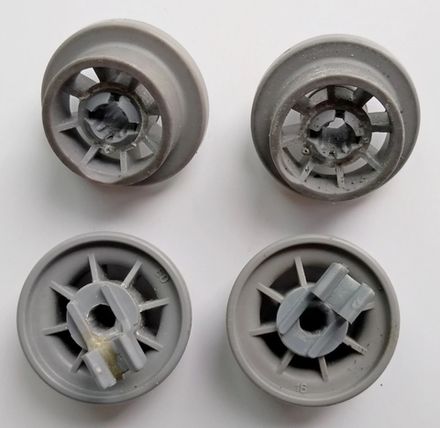 Ролик для посудомоечной машины Indesit (Индезит) / Ariston (Аристон) C00290453