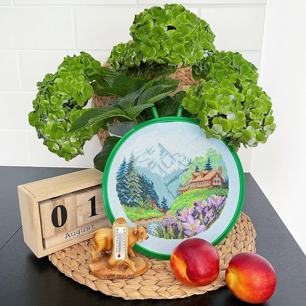 Набор для вышивания крестом Искусница "В горах.Крокусы"