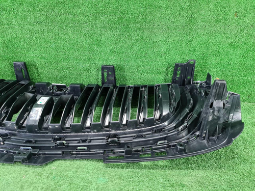 Решетка радиатора Geely Monjaro (2021-н.в.)