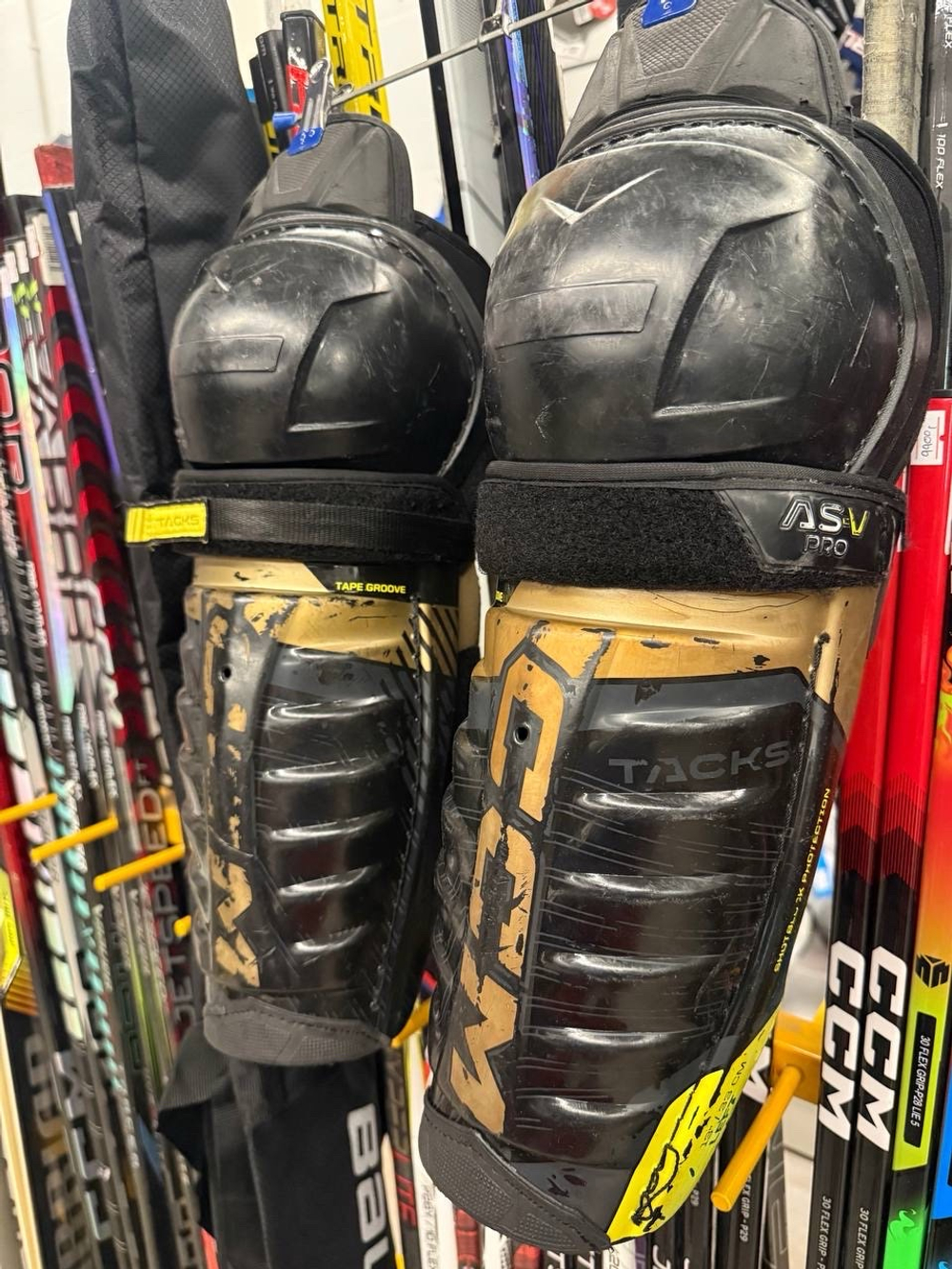 CCM tacks as v pro INT 13”