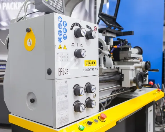 Станок токарно-винторезный STALEX C0636N/1000