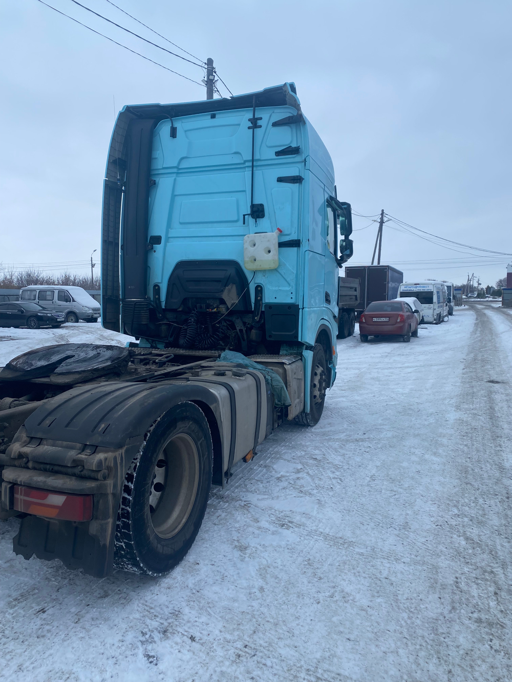 Shacman (Shaanxi) SX* 4x2 Седельный тягач SX4188YY381 (Дизельный, 12,5 л, 473 л.с., МТ)