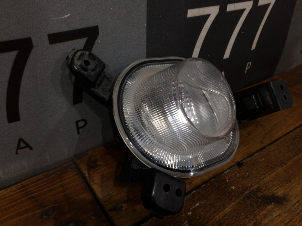 ПТФ передняя правая Kia Rio 4 (FB) 17-20 Б/У Оригинал 92208H0000