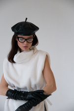 Манишка из эко-меха под норку